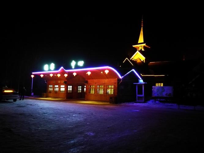 【住俄罗斯风情庄园,享城堡滑雪】住1晚哈尔滨伏尔加庄园酒店 双早