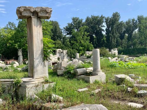 初秋的圆明园遗址公园