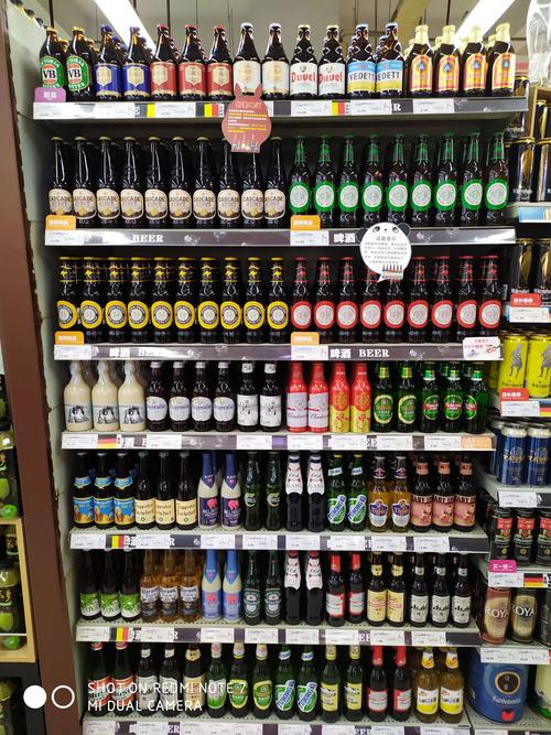 上层啤酒陈列过高