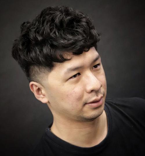 "脸胖"的男士别乱剪发型了,建议留这4款清爽短发,显瘦