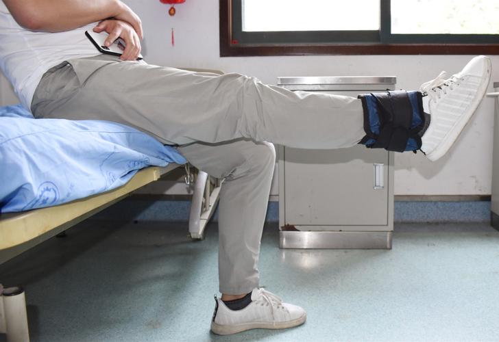 健康|膝关节术后变僵硬,快来做功能康复操