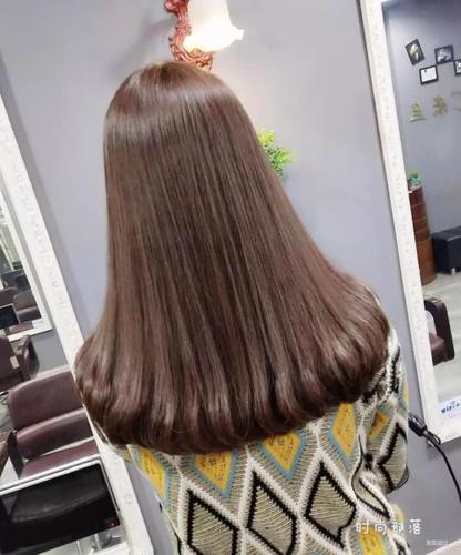 矮个子女生发型,矮个子女生头发多适合什么发型