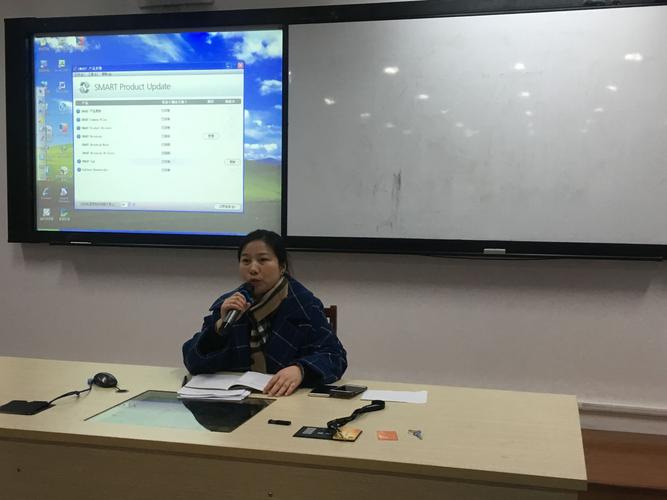 会议首先由支部书记唐敏老师对照校党总支下发的考核表,逐条向老师们