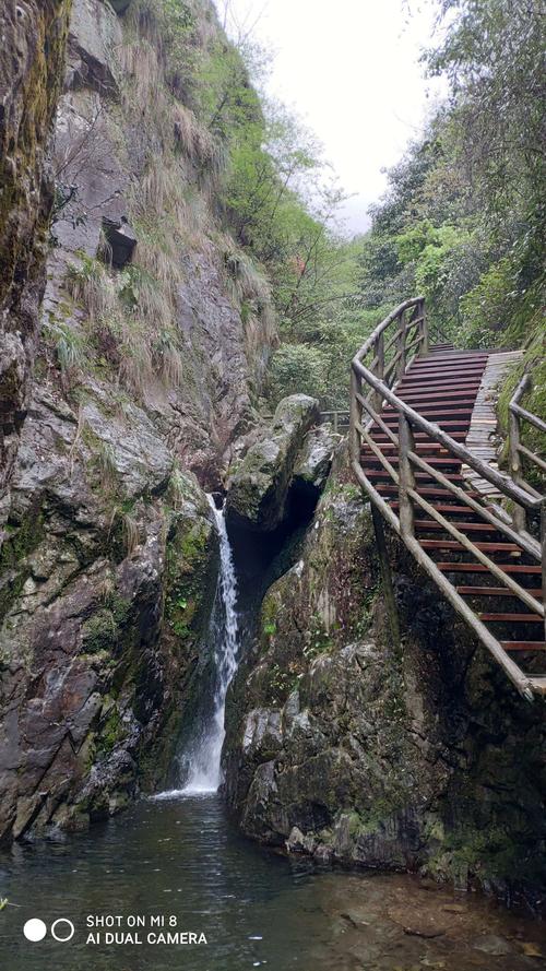 杭州余杭山沟沟景区