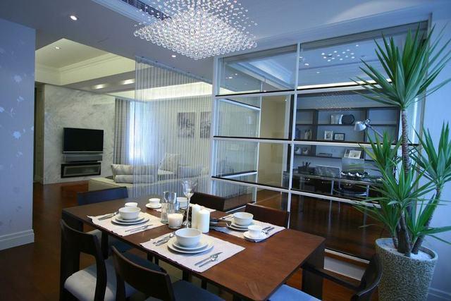简洁北欧 餐厅玻璃背景墙隔断图7/7