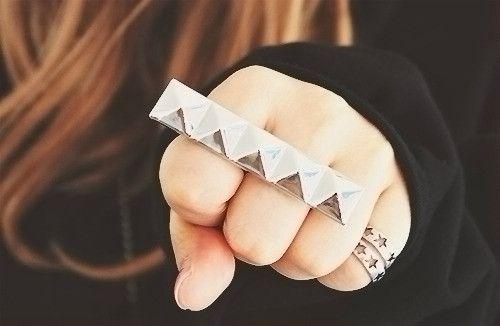 漂亮又高贵的戒指 流行饰品|时尚潮流-芒果唯美图片(www.mangowed.