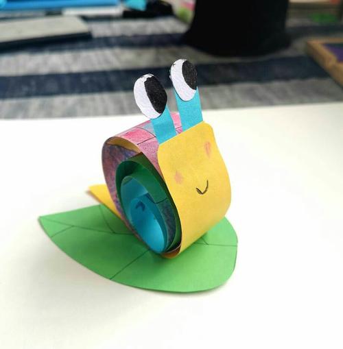 手工制作:小蜗牛慢慢爬