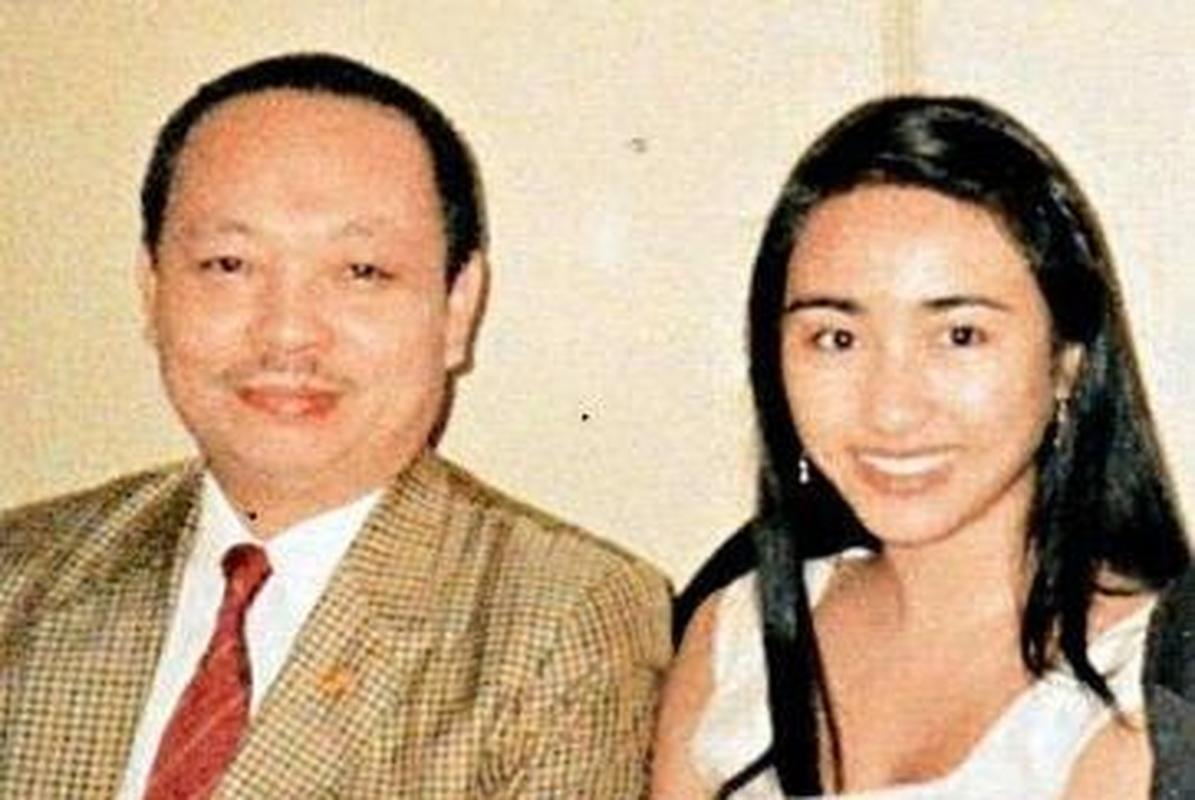 于是有人点评这段婚姻是黎姿"下嫁"马廷强,马廷强高攀了黎姿,也有人说