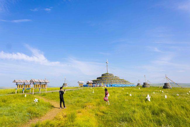 呼伦贝尔大草原一处人工景区10元门票内有八个世界之最景观