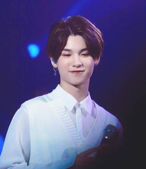 justin黄明昊 是怎么样的一个人呢