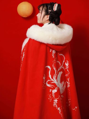 静还决斗篷过年汉服冬季古风女装正品原创中国风加厚