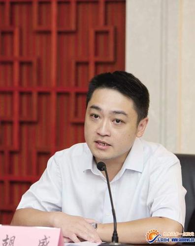 2015年7月起任同安区委副书记,代区长,区长.