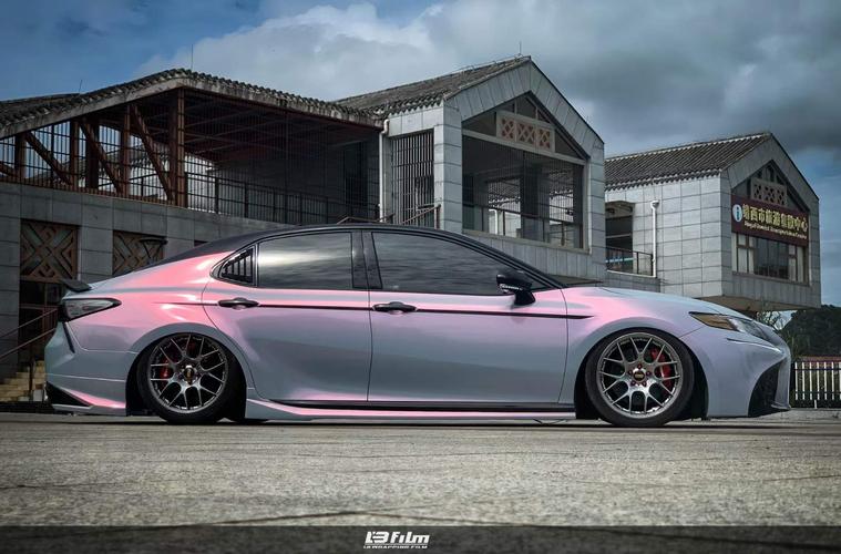 丰田凯美瑞全车贴膜lb改色膜钻石梦幻火山灰