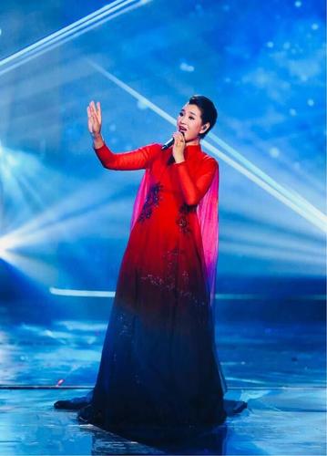 他与好友降央卓玛之间,不得不