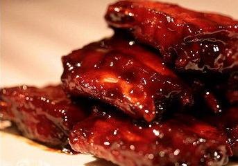 陆续有媒体报道,《舌尖2》将于3月底播出,央视美食达人 舌尖上的中国