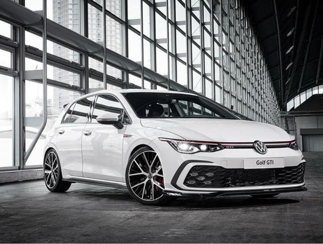 全新第八代高尔夫gti高调亮相,大众誓做高性能车市场