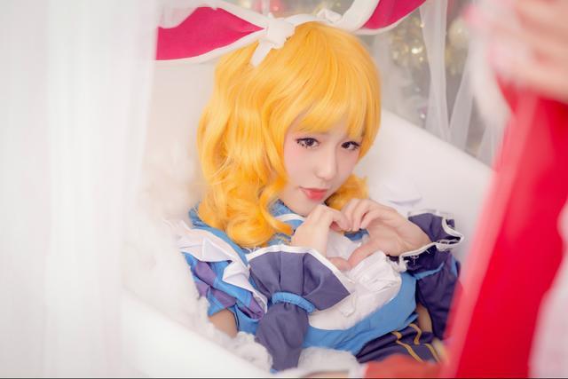 王者荣耀貂蝉妲己双人向cos浴缸play这身材99分不怕骄傲