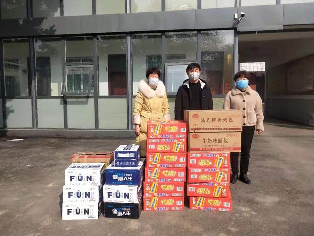 爱心公司捐赠物资,援助毕店镇疫情防控工作