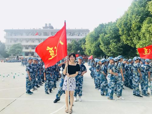 宜章县十一中学优秀学子们: 与烈日抗衡,同风雨争斗