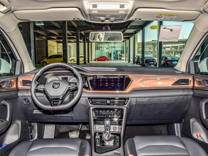 上汽大众 途岳 2021款 280tsi 两驱豪华版plus