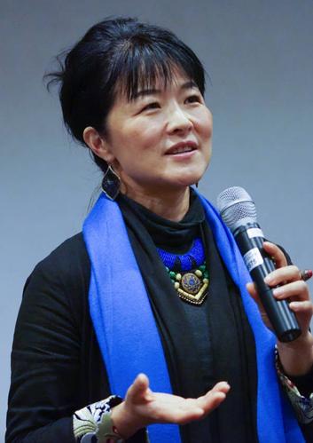 纪录片《上海的女儿》明日公映,周采芹的传奇90分钟说