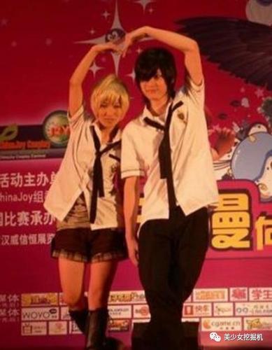 304 社团,社团创始人之一是 masa-c,基本上是个多才多艺的 coser,担任