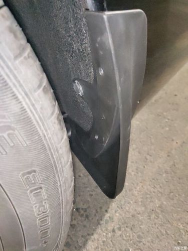 14代轩逸加装挡泥板作业,自己瞎操作一通