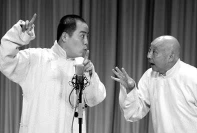 他出身名门拜师刘宝瑞,曾是德云四老因故退出,爱说"有点意思"