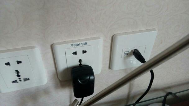 酒店房间里的不间断电源是干什么的?是整个楼层停电后