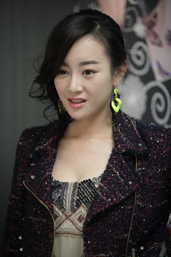 《不是不想嫁》热播 张檬演化身白富美