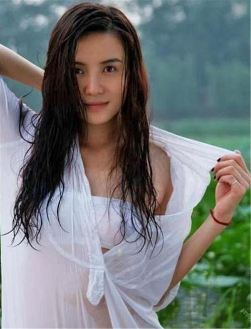 大宋佳二婚嫁富豪,39岁小宋佳插足5婚张黎,至今单身!