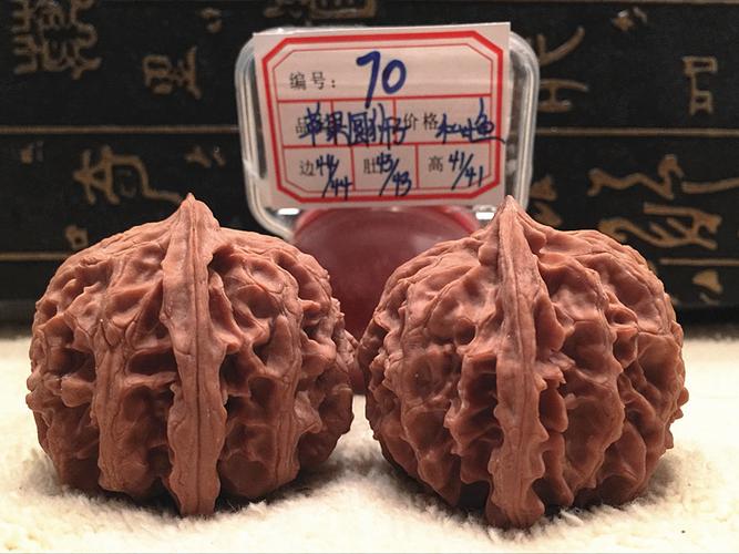 文玩核桃 50王勇大官帽 王勇狮子头 麒麟纹狮子头 麒麟纹大官帽