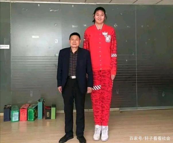 张子宇!13岁2.26米!未来中国女篮称霸世界的核心人物!