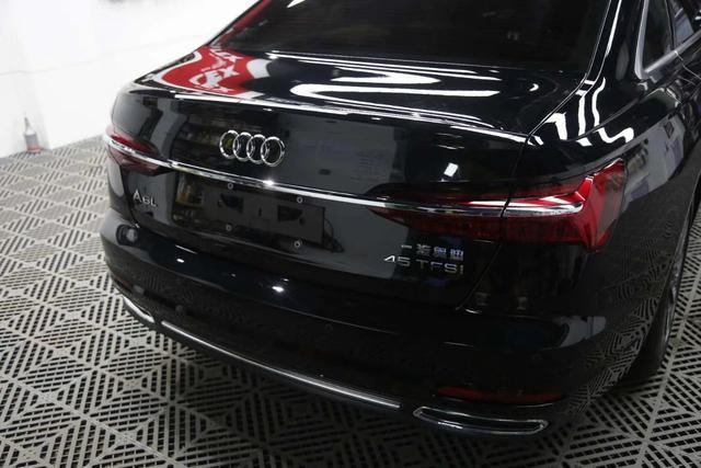 黑色也可以这么亮|奥迪a6 · 传奇黑