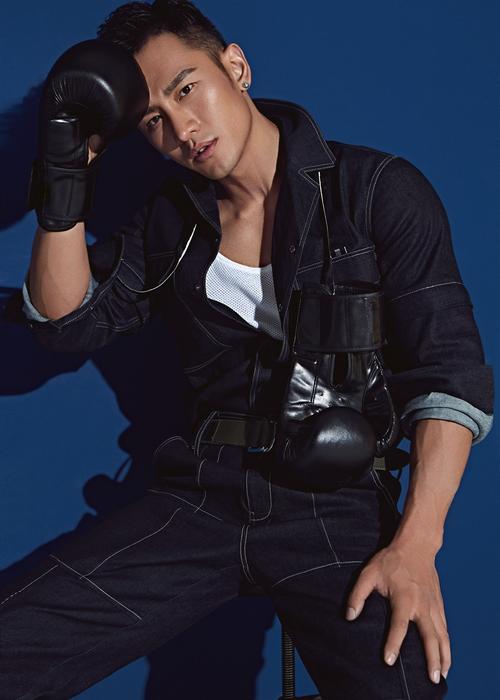 4 顾又铭曝运动写真 性感man帅拳击手荷尔蒙爆棚