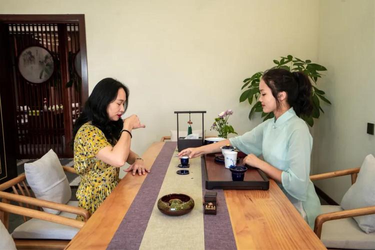 喝茶聚会,还有神仙小姐姐!