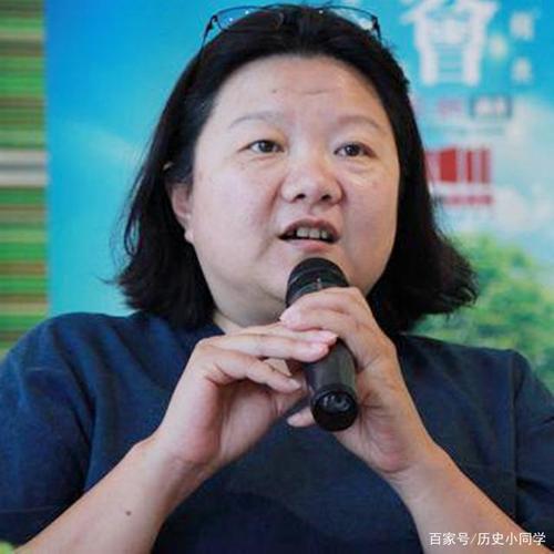 洪晃:接受了西方教育,却曾后悔将女儿送到国际学校