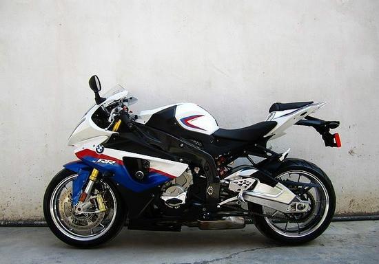 宝马s1000rr摩托车 宝马摩托车报价