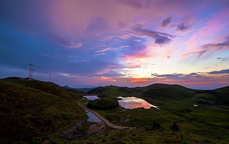 的露营地,让你们和大自然来一次亲密接触吧…… 仰天湖像个世外桃源