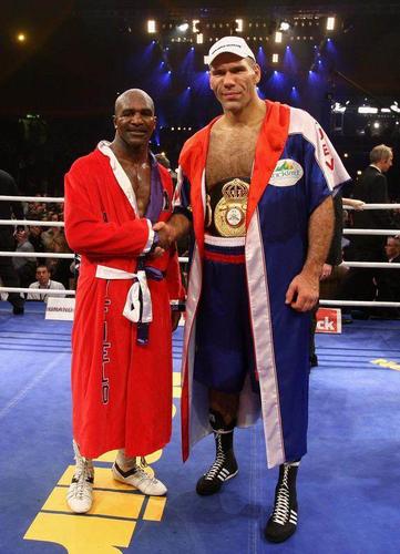 data-lemmaid="7052671">亚拉巴马州 /a>阿特莫尔,美国前职业拳击手