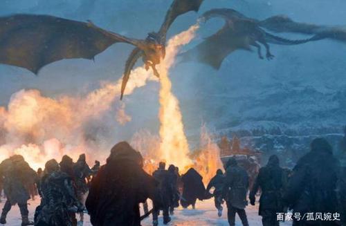 羽翼,长长的尾巴末端长有尖刺或者倒钩,以及类似于肉食鸟类的大爪子