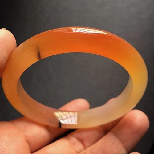 黄龙玉怎么鉴定真假?让人不在被坑