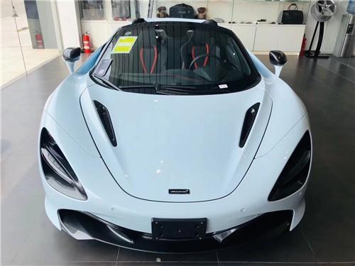 21迈凯伦720s两门两座硬顶敞篷40跑车