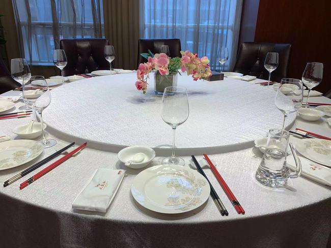 成都公筷公勺推行情况如何?消费者从吐槽"矫情"到习惯