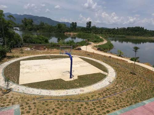 圆形户外篮球场