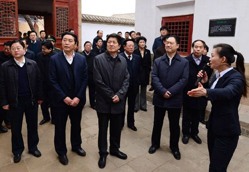 运城市委常委到夏县堆云洞参观学习1