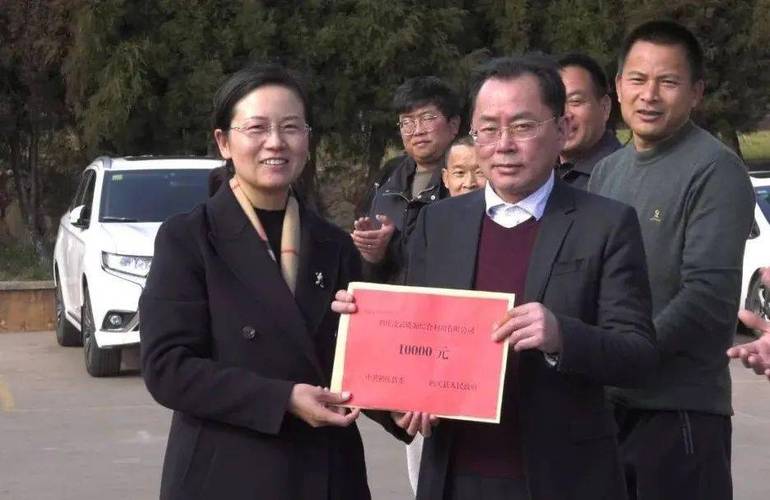 鹤庆县四班子领导慰问重点企业和重点项目建设单位_发展_张洪军_鹤庆