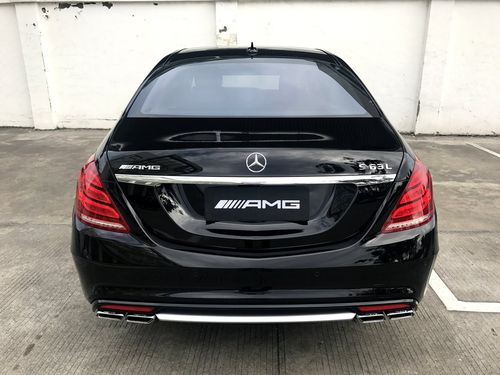 奔驰amg s63 4matic 四门轿车