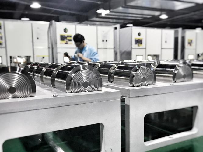 热烈祝贺德尔森江苏生产基地五月份单晶硅产品销量突破5000台/套!