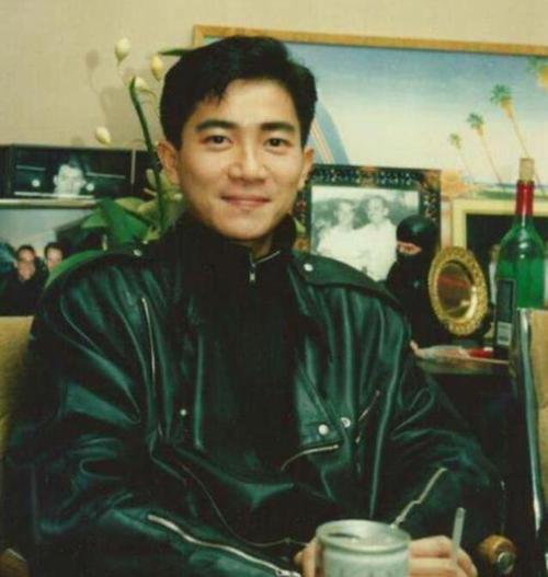 陈百强怎么死的歌神陈百强意外死亡